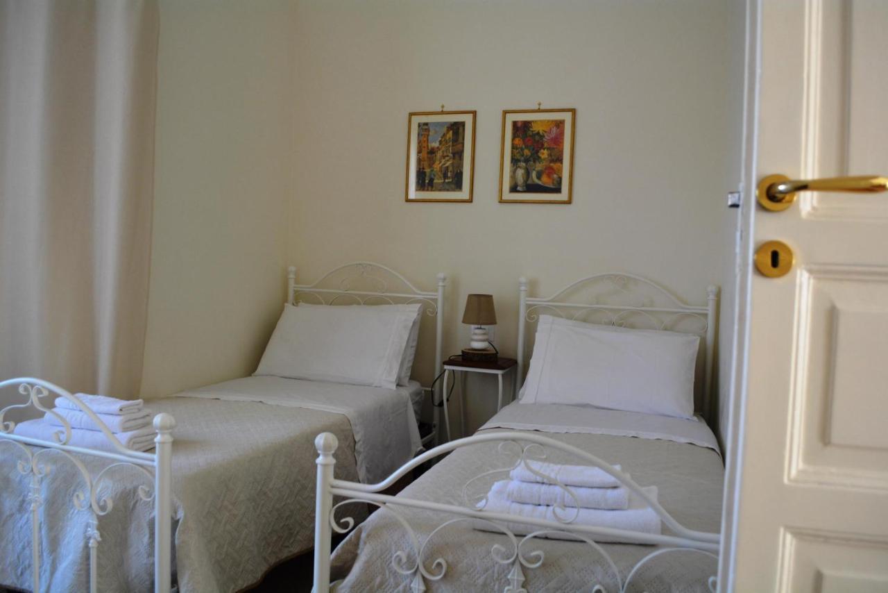Casa Il Campanile Villa ออสตูนี ภายนอก รูปภาพ